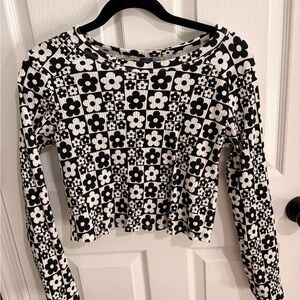 Wild Fable Black and White Floral Checkered Long Sleeve Top XL cropped